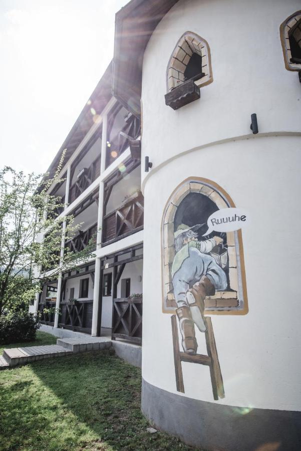 Toschis Station-Motel-Wirtshaus-An Der Autobahn-Bowling Zella-Mehlis Eksteriør billede